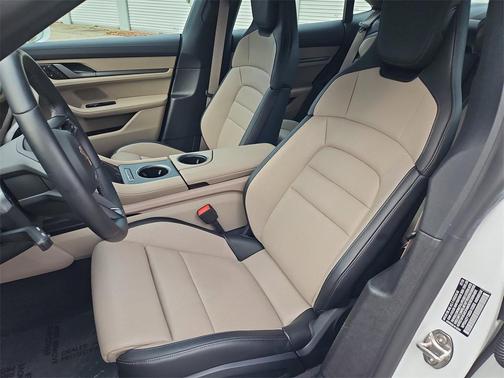 2025 Porsche Taycan Base