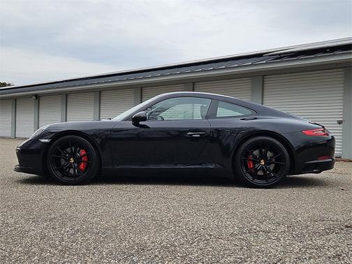 2019 Porsche 911 Carrera S