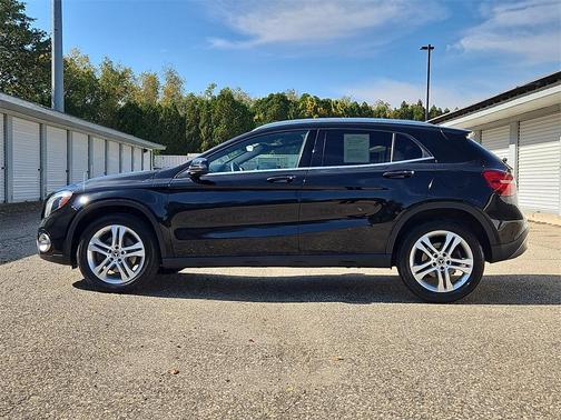 2020 Mercedes-Benz GLA 250 Base 4MATIC