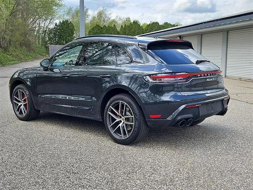 2023 Porsche Macan S