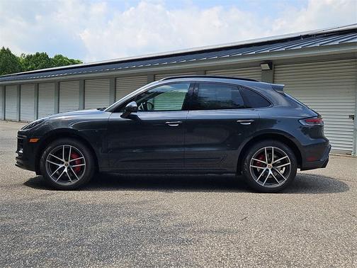 2023 Porsche Macan S