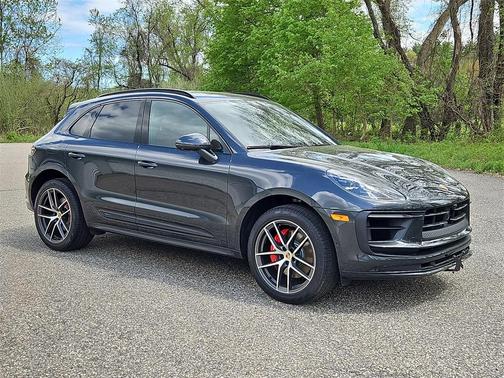 2023 Porsche Macan S