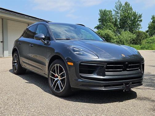 2023 Porsche Macan S