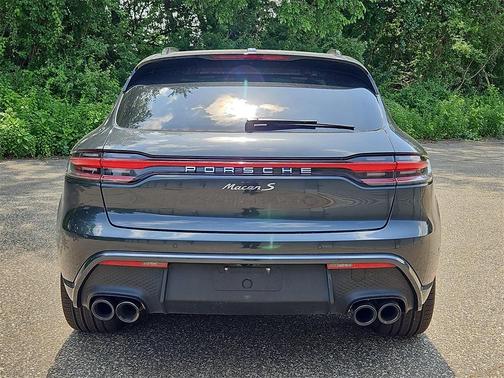 2023 Porsche Macan S