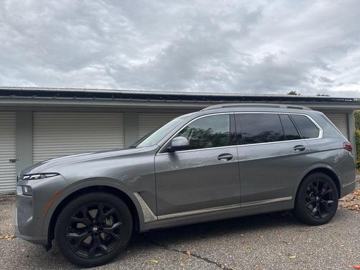 2024 BMW X7 xDrive40i