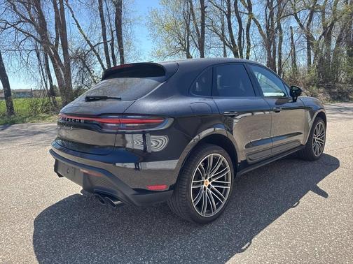 2024 Porsche Macan S