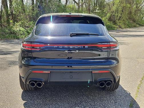 2024 Porsche Macan S