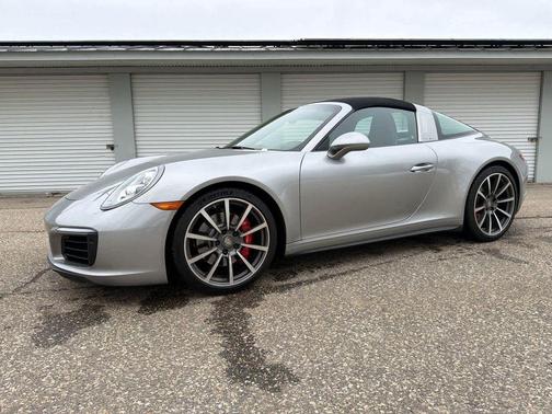 2019 Porsche 911 Targa