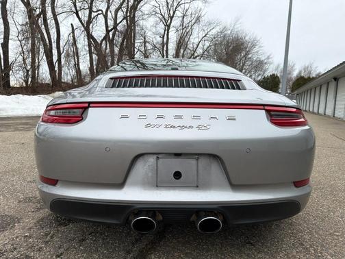 2019 Porsche 911 Targa