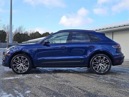 2025 Porsche Macan 