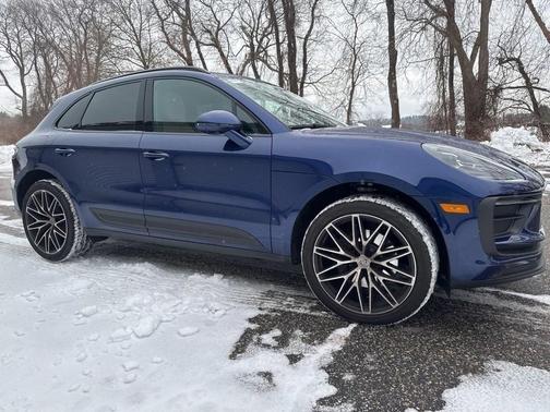 2025 Porsche Macan T