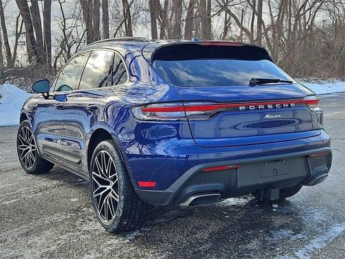 2025 Porsche Macan 