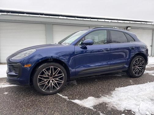 2025 Porsche Macan 