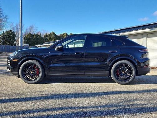 2026 Porsche Cayenne S Coupe AWD