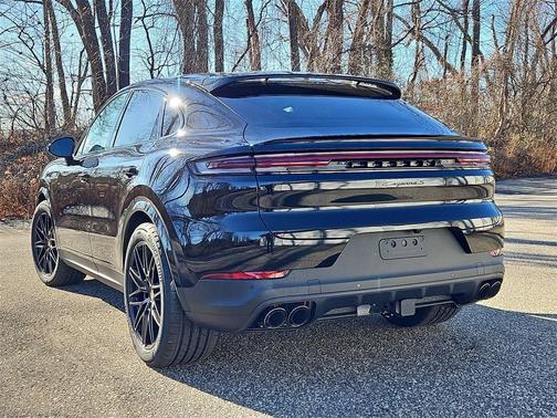 2026 Porsche Cayenne S Coupe AWD