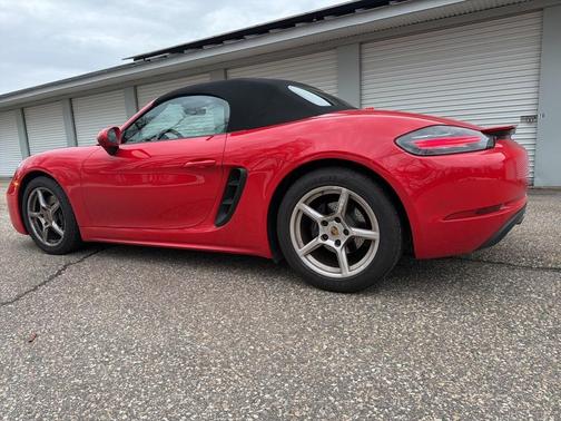2022 Porsche 718 Boxster 
