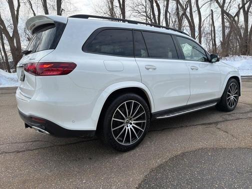 2025 Mercedes-Benz GLS 450 4MATIC