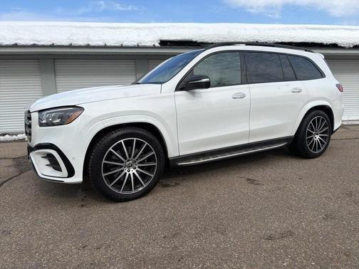 2025 Mercedes-Benz GLS 450 4MATIC