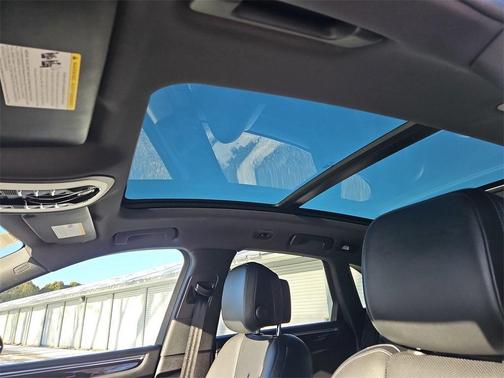 2020 Porsche Macan S