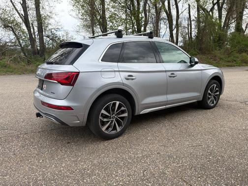 Florett Silver Metallic 2021 Audi Q5 40 Premium Plus