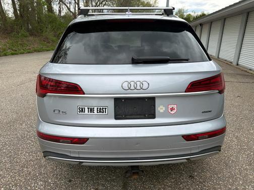 Florett Silver Metallic 2021 Audi Q5 40 Premium Plus