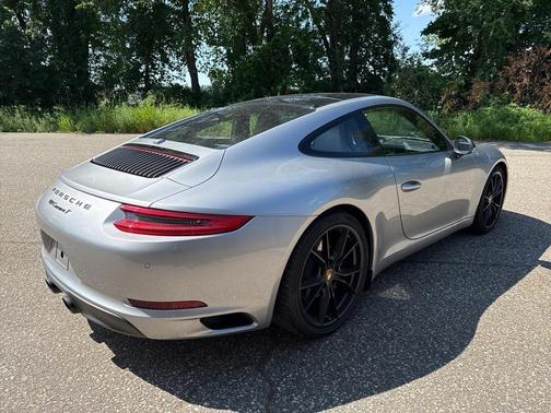 2019 Porsche 911 Carrera T