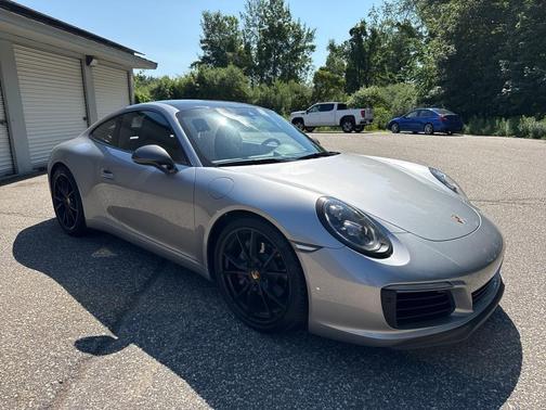 2019 Porsche 911 Carrera T