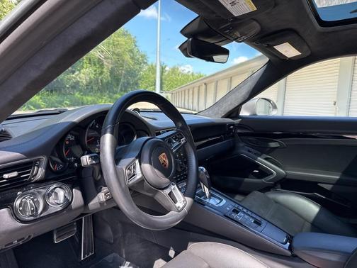 2019 Porsche 911 Carrera T