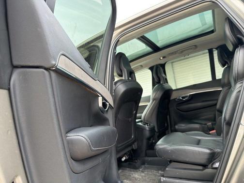 2021 Volvo XC90 T6 Inscription 6 Passenger