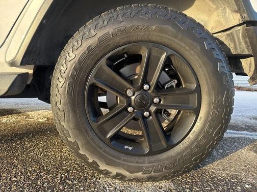 2021 Jeep Wrangler Unlimited Sahara Altitude