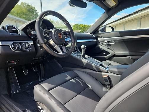 2025 Porsche 718 Cayman S