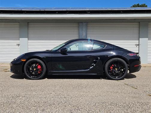 2025 Porsche 718 Cayman S