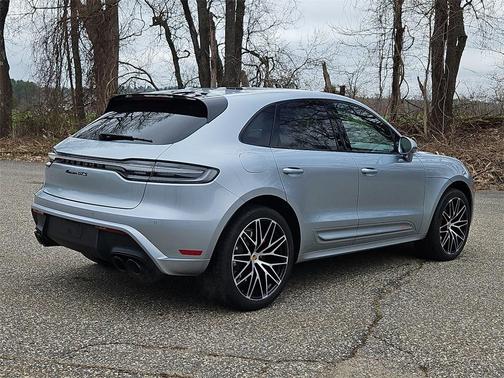 2022 Porsche Macan GTS