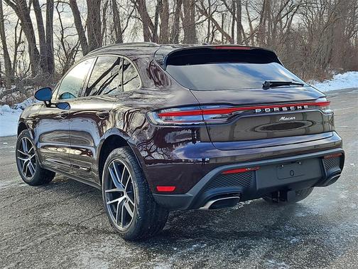 2026 Porsche Macan Base