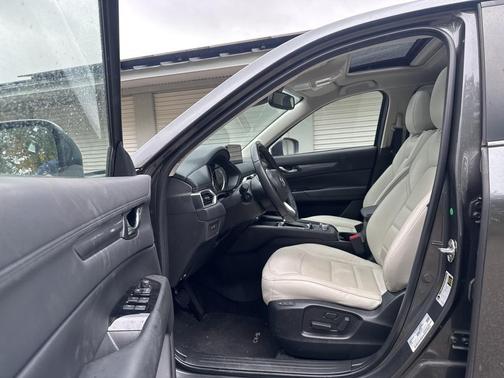 2023 Mazda CX-5 2.5 S Preferred Package