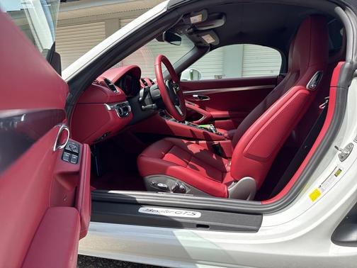 2024 Porsche 718 Boxster GTS 4.0