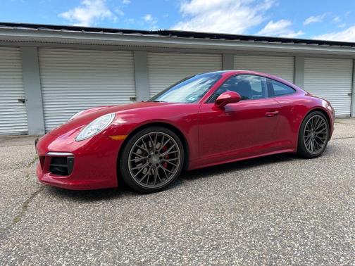 Carmine Red 2018 Porsche 911 Carrera 4S
