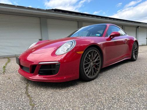 Carmine Red 2018 Porsche 911 Carrera 4S