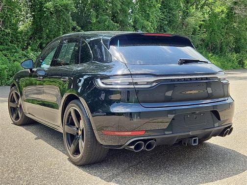 2023 Porsche Macan S
