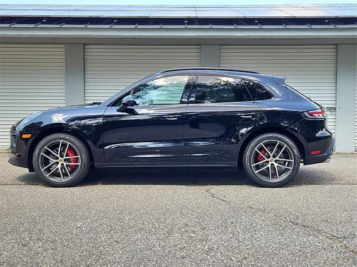 2025 Porsche Macan S
