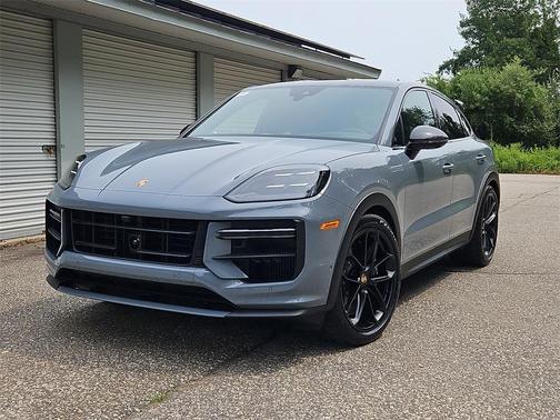 2025 Porsche Cayenne Turbo GT