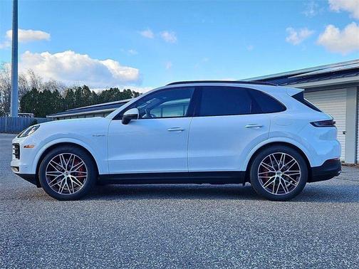 2026 Porsche Cayenne S
