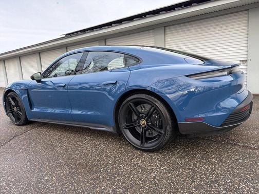 2023 Porsche Taycan Turbo S