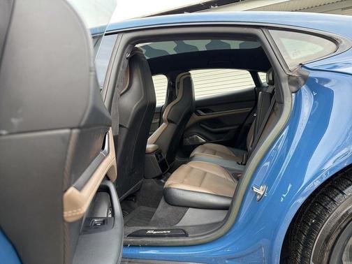 2023 Porsche Taycan Turbo S