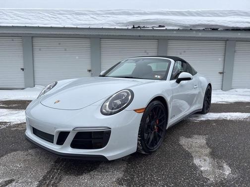 2019 Porsche 911 Targa 4 GTS