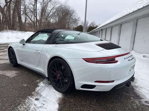 2019 Porsche 911 Targa 4 GTS