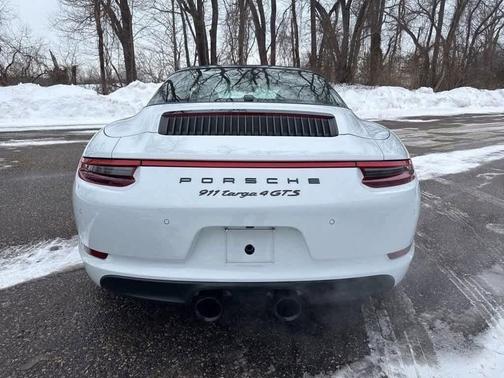 2019 Porsche 911 Targa