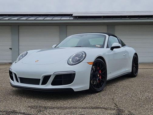 2019 Porsche 911 Targa
