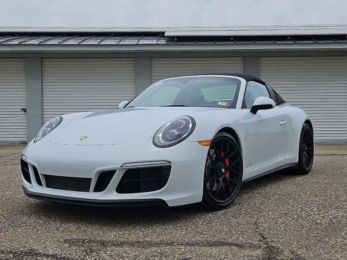 2019 Porsche 911 Targa