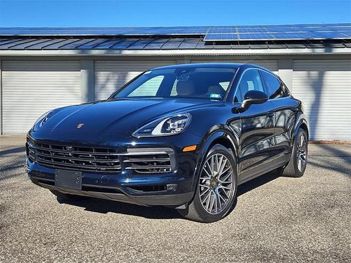 2022 Porsche Cayenne Base (Tiptronic)